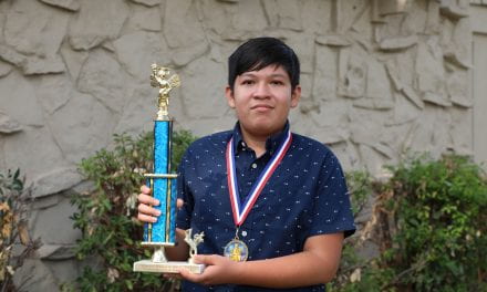 Estudiante de Travis Gana el 5.o lugar en Concurso de Deletreo a Nivel Nacional
